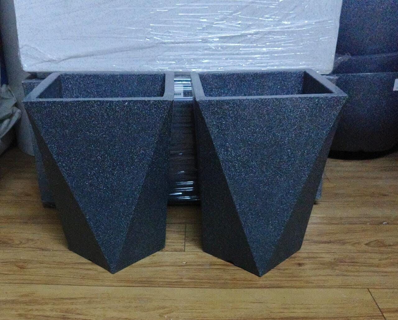 Fantasia Planter Pot - Diamond Shaped & Light Weight