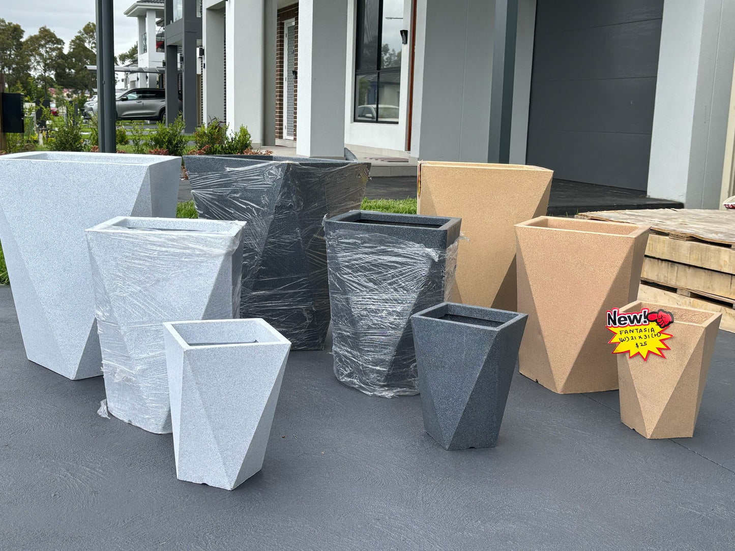 Fantasia Planter Pot - Diamond Shaped & Light Weight