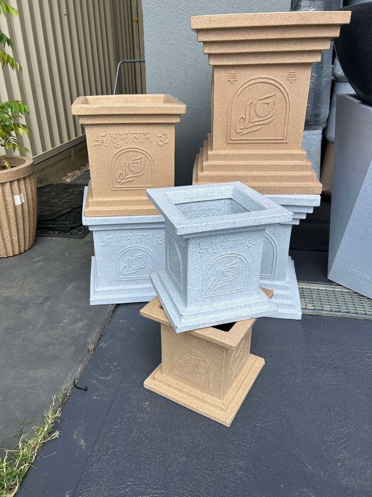 Tulsi Planter / Kyara / Pot