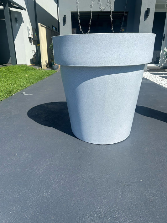 Stemma Planter - Elegant & magnificent crown like top Pot